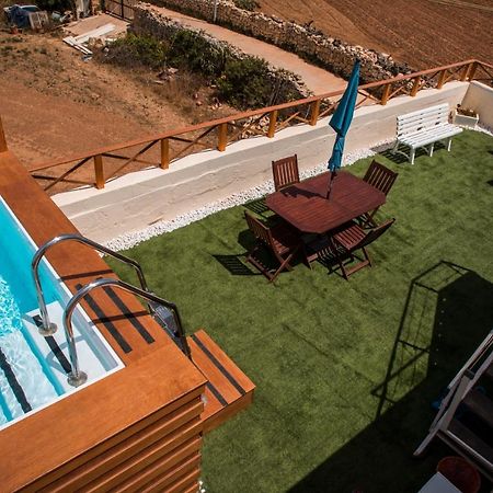 Tal-Karmnu Entire House With Private Heated Pool And Jacuzzi Vila Kirkop Exterior foto
