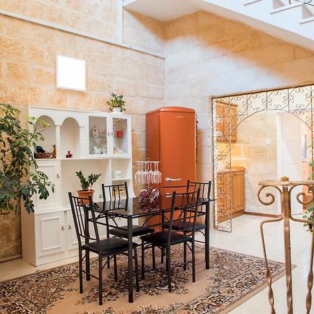 Tal-Karmnu Entire House With Private Heated Pool And Jacuzzi Vila Kirkop Exterior foto