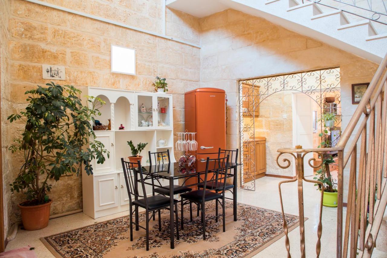 Tal-Karmnu Entire House With Private Heated Pool And Jacuzzi Vila Kirkop Exterior foto