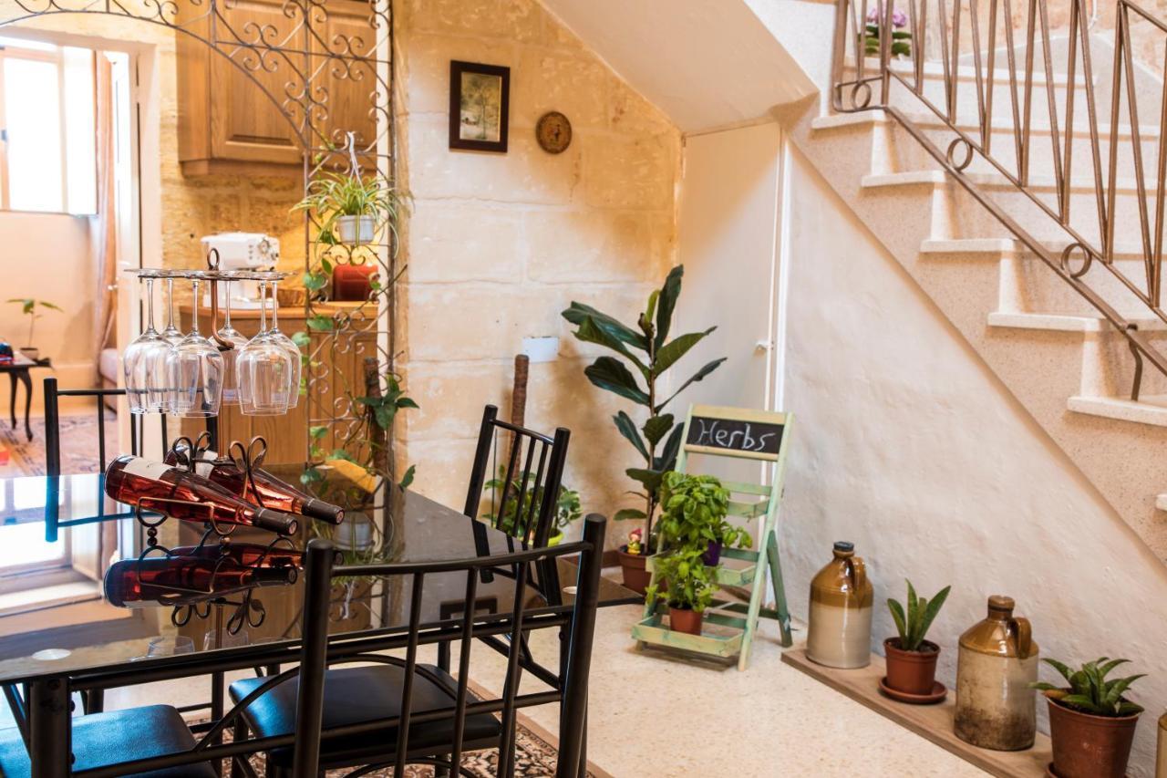 Tal-Karmnu Entire House With Private Heated Pool And Jacuzzi Vila Kirkop Exterior foto