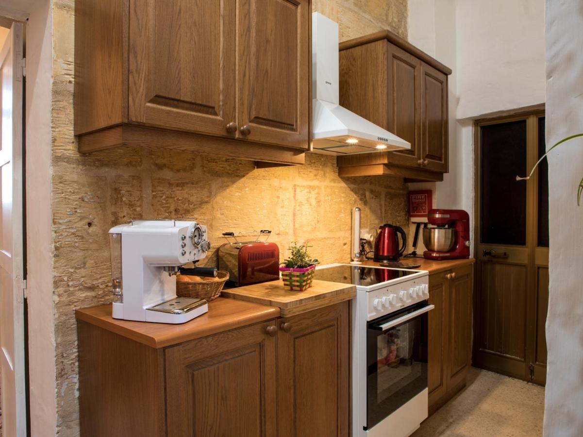 Tal-Karmnu Entire House With Private Heated Pool And Jacuzzi Vila Kirkop Exterior foto