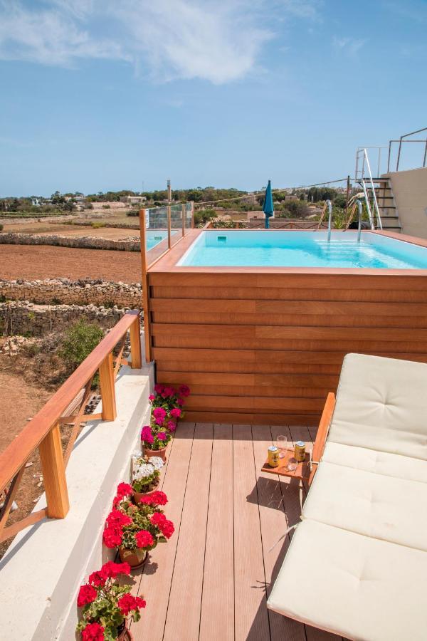 Tal-Karmnu Entire House With Private Heated Pool And Jacuzzi Vila Kirkop Exterior foto