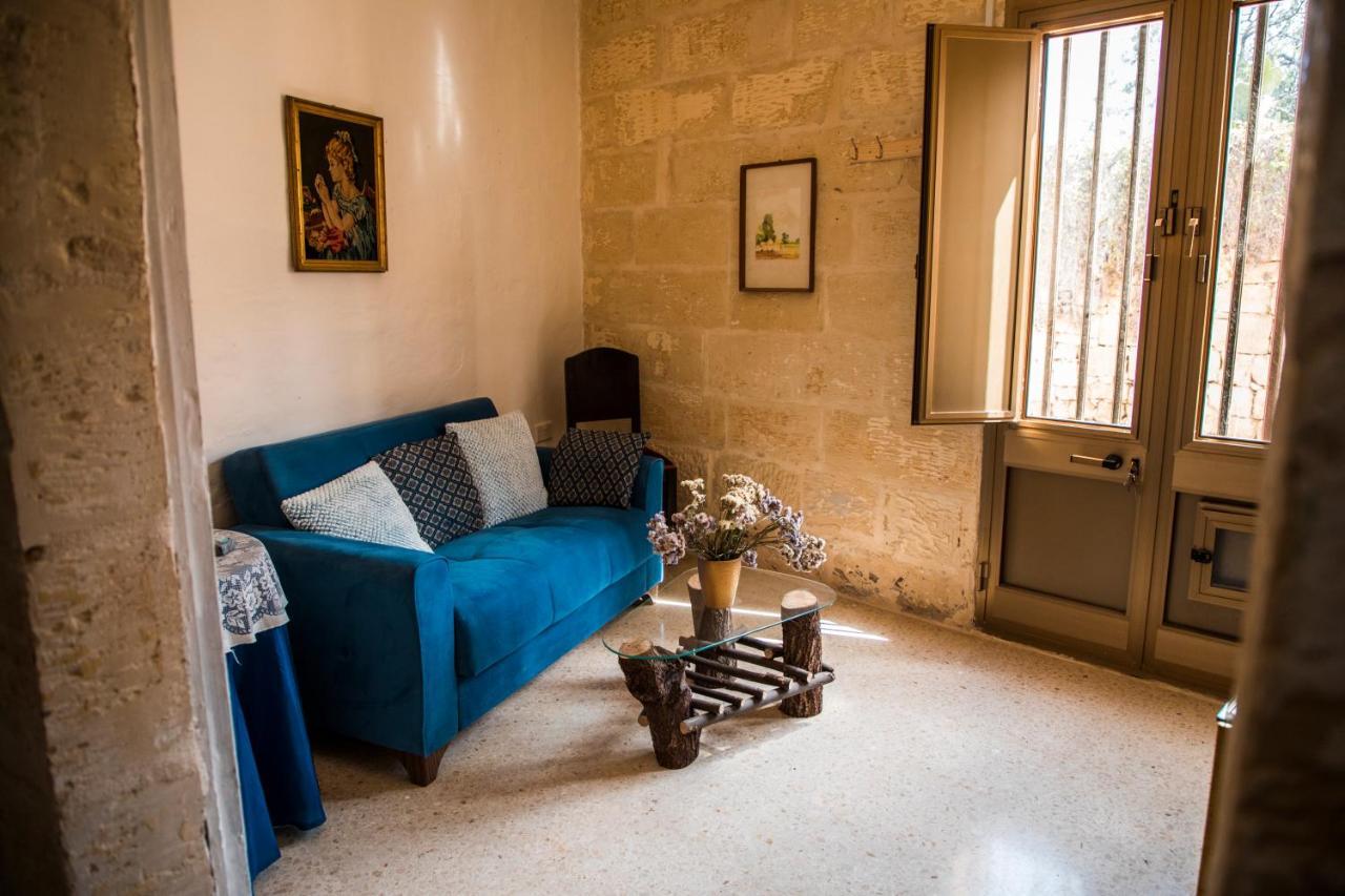 Tal-Karmnu Entire House With Private Heated Pool And Jacuzzi Vila Kirkop Exterior foto