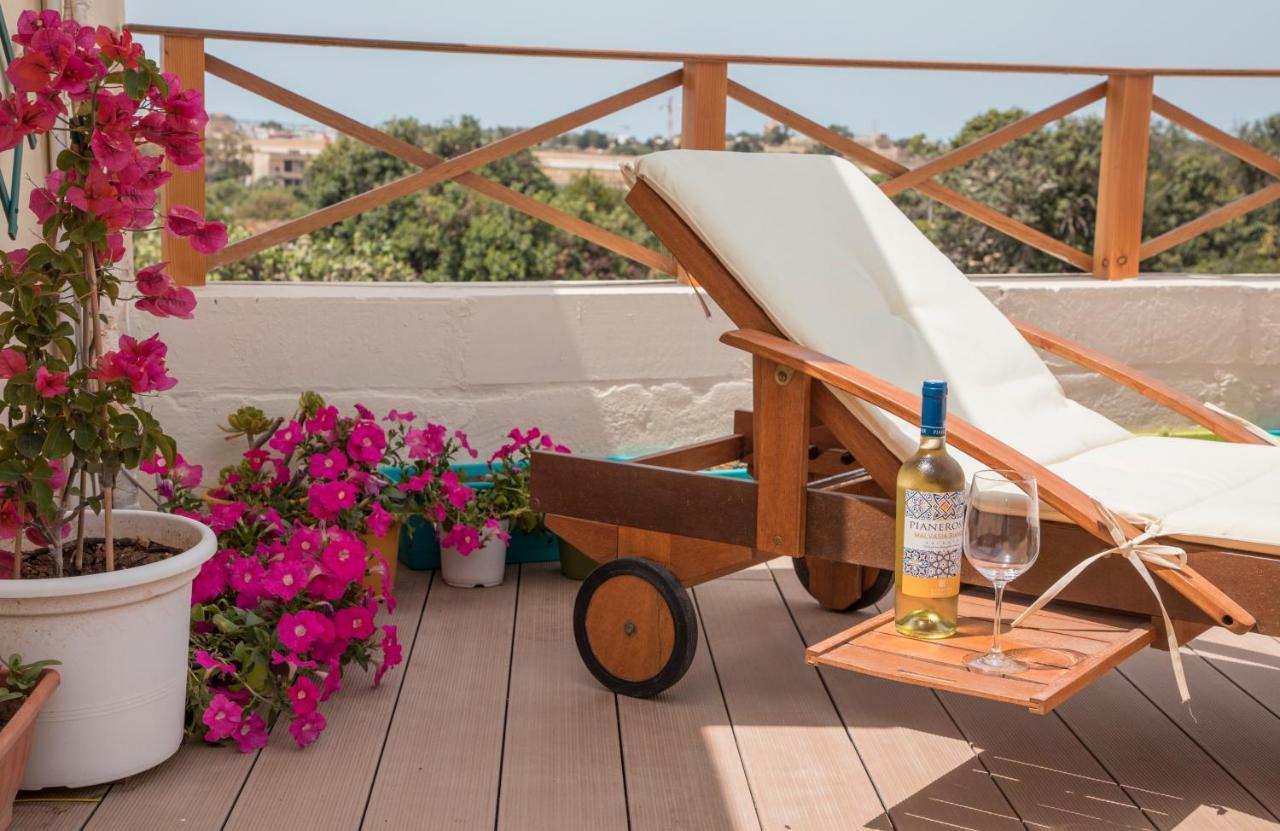 Tal-Karmnu Entire House With Private Heated Pool And Jacuzzi Vila Kirkop Exterior foto